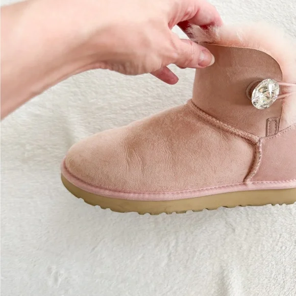 UGG Mini Bailey Button Boots Blush Pink Suede Women’s Size 7 - Picture 8 of 13